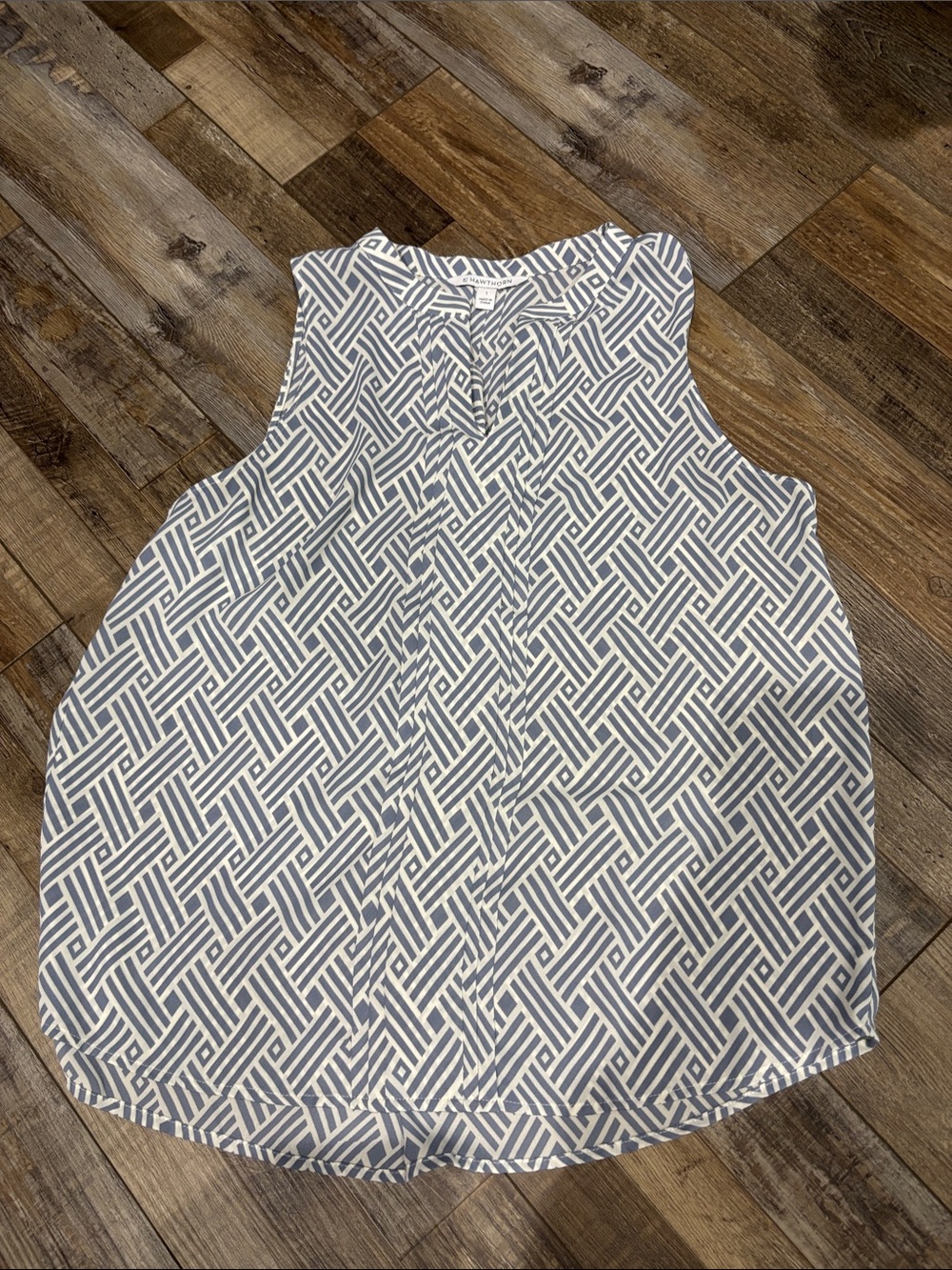 41 Hawthorn Sleeveless Geometric Print Top - Gray & White